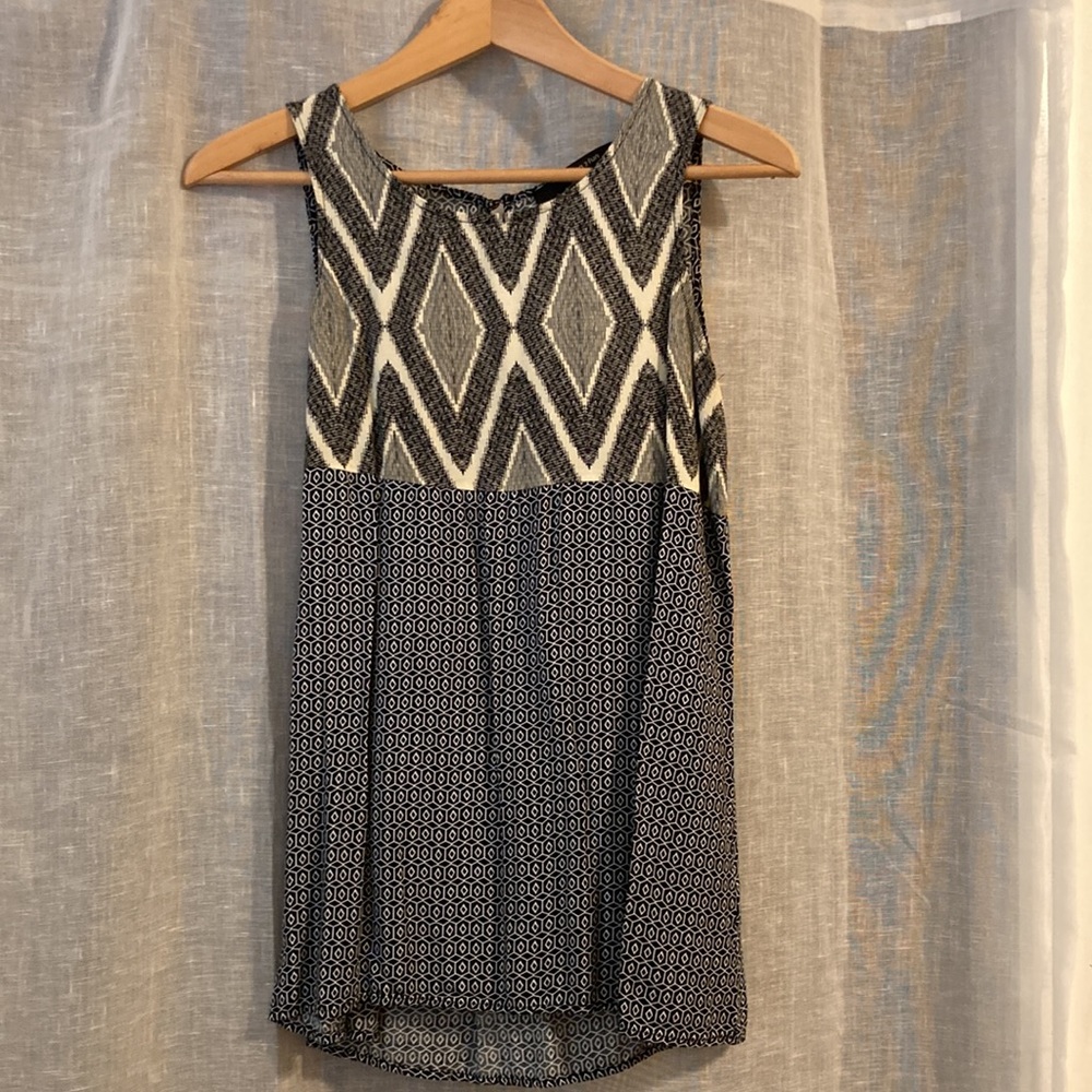 Fun 2 fun sleeveless printed tunic